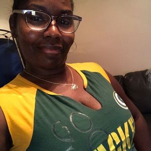 Meet your Posher, Nichelle